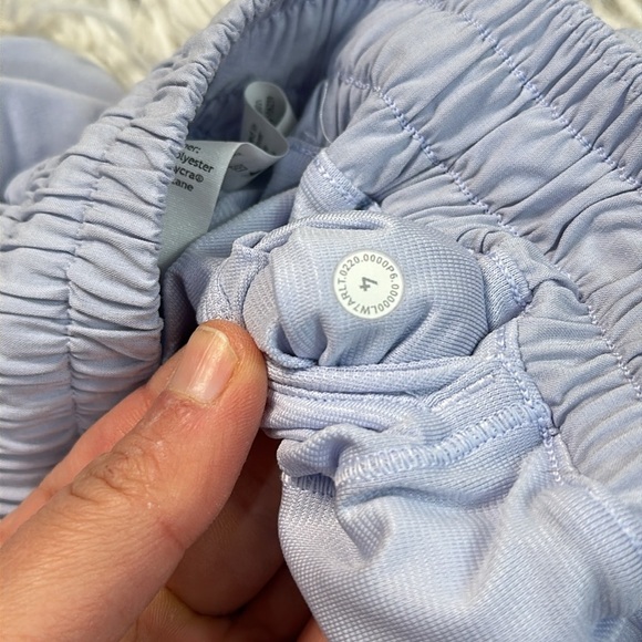 Lululemon Hotty Hot Short II *Long 4" Serene Blue - Picture 4 of 7